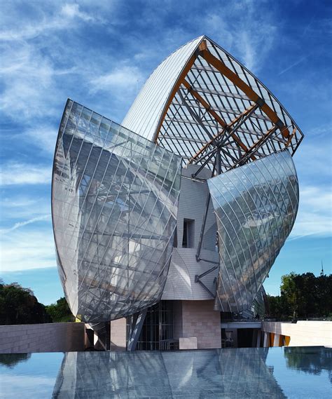 la fondation louis vuitton.